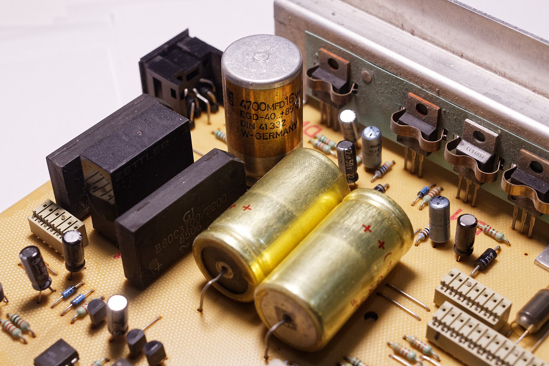 Traducción para Electrónica Industrial